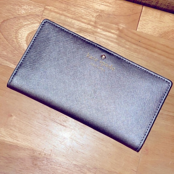 Kate Spade gunmetal silver wallet - Picture 1 of 7
